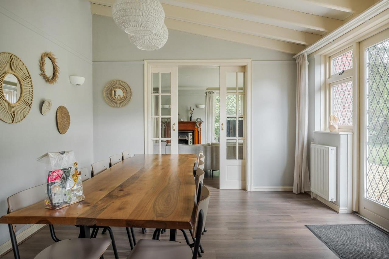 Beautiful English Villa With Hottub Zuidwolde  Εξωτερικό φωτογραφία