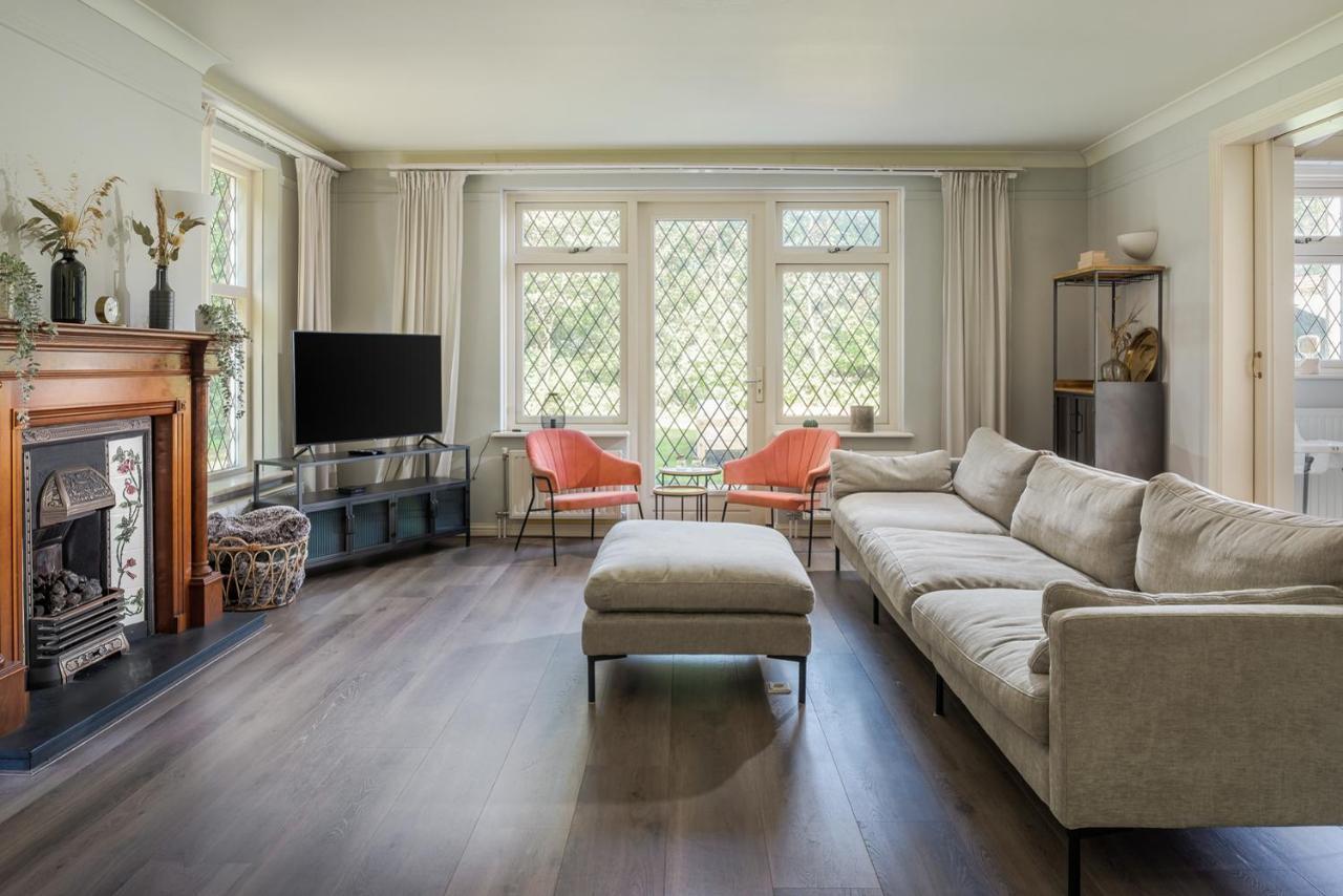 Beautiful English Villa With Hottub Zuidwolde  Εξωτερικό φωτογραφία