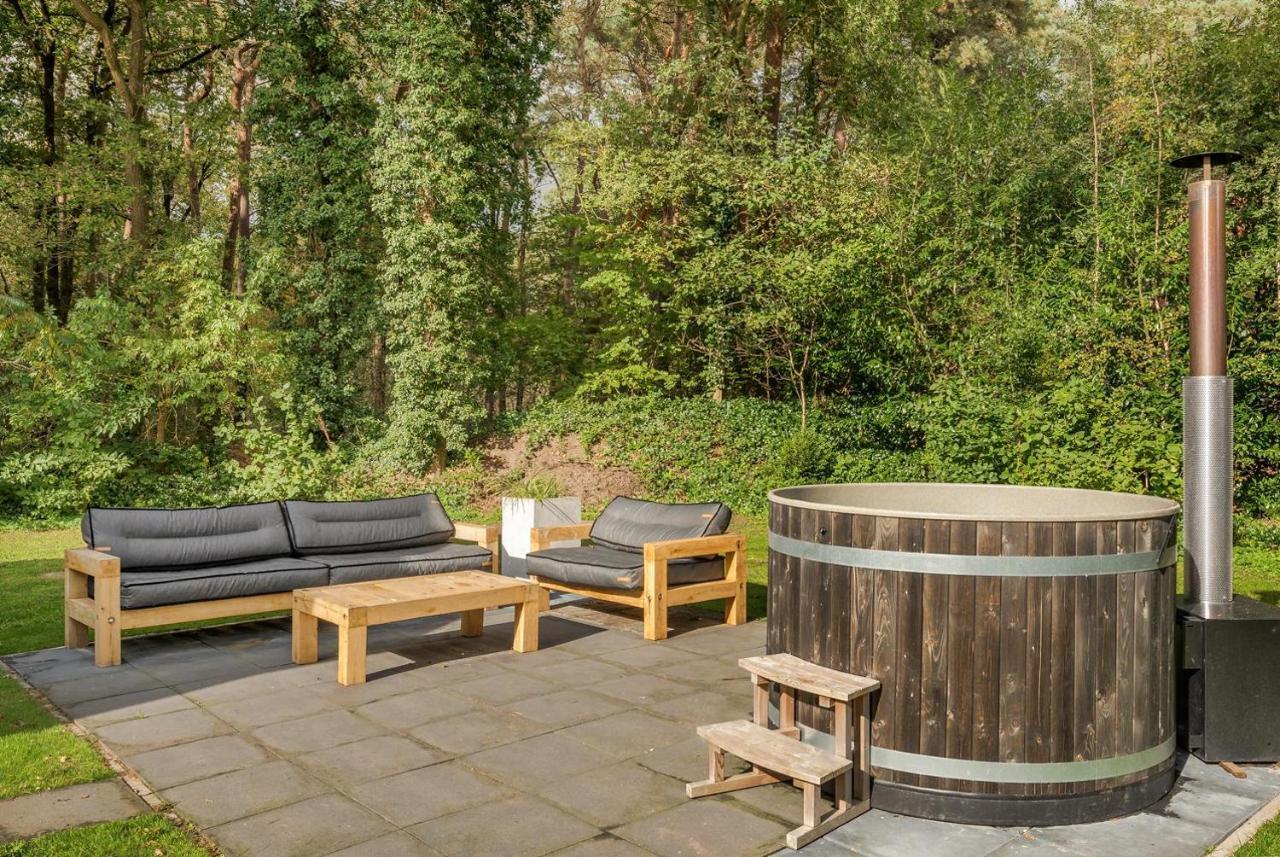 Beautiful English Villa With Hottub Zuidwolde  Εξωτερικό φωτογραφία