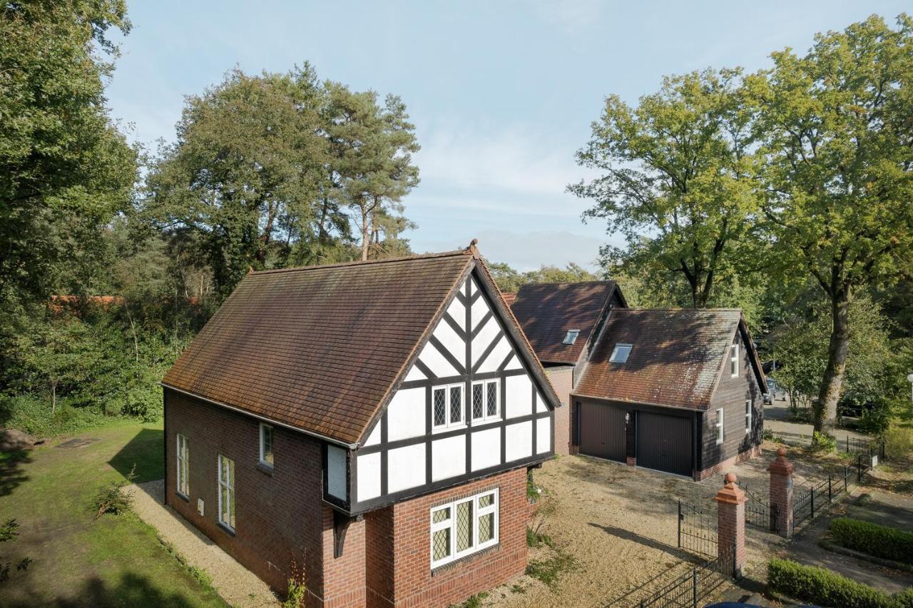 Beautiful English Villa With Hottub Zuidwolde  Εξωτερικό φωτογραφία